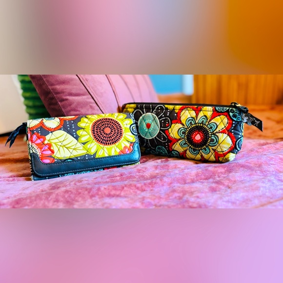 Vera Bradley Flower Patterned Wallet and Clutch Set - Picture 1 of 5